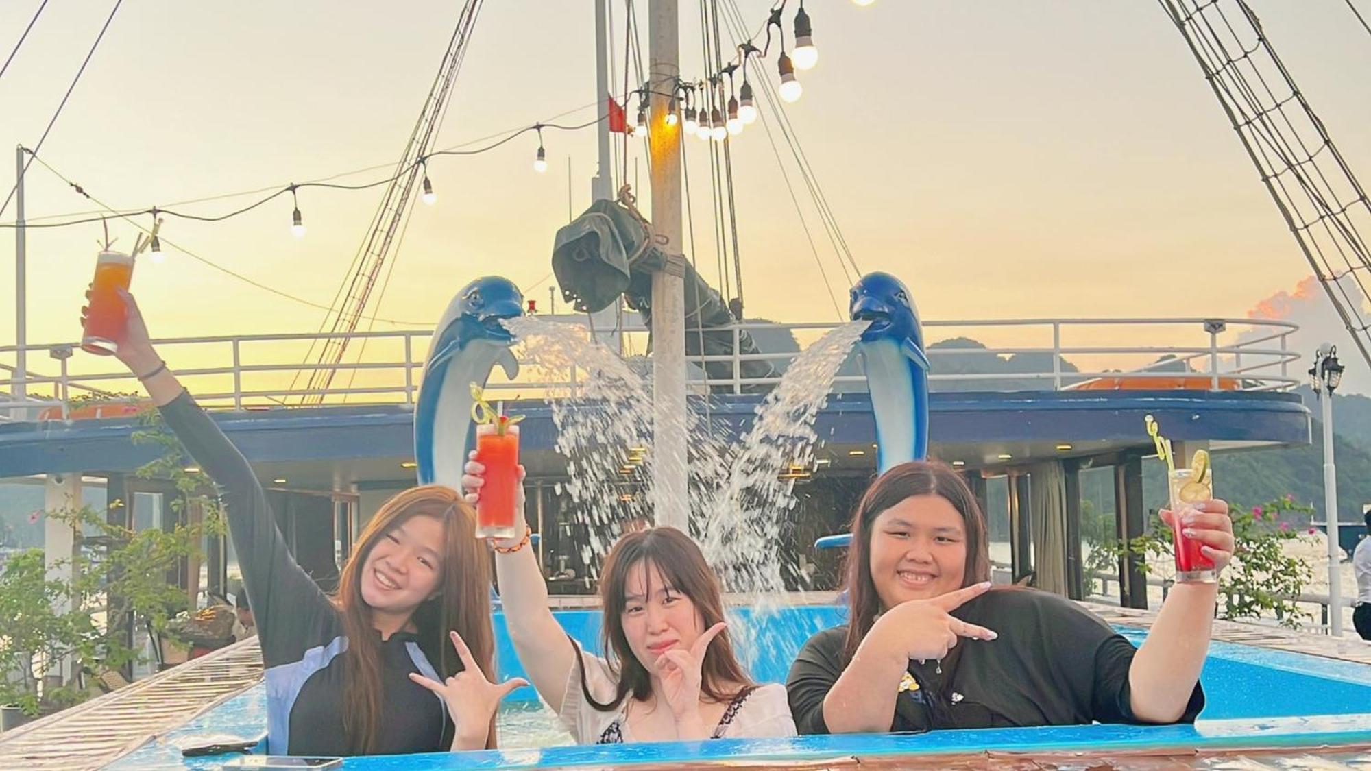 Lan Ha Lotus Cruise 호텔 하롱 외부 사진